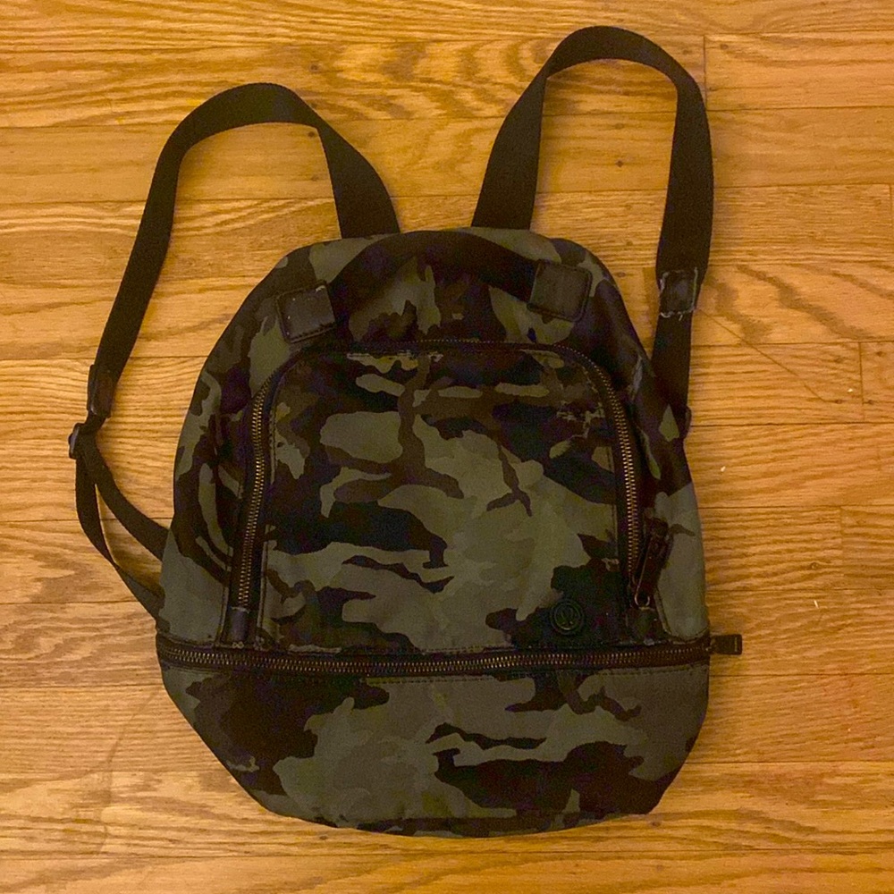 Lululemon city adventure backpack 17L